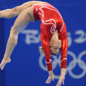 kaiyun登录-新王加冕！蒂姆率FPX问鼎全球冠军，创纪录表现引爆电竞圈热议，蒂姆率FPX问鼎全球冠军，创纪录表现引爆电竞圈